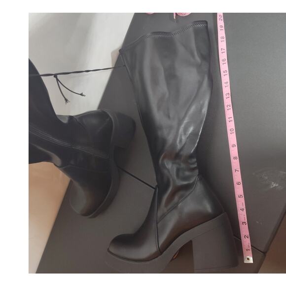 NWOT Torrid Stretch Black Patent Knee Boot Lug Sole 9WW Wide Calf - Picture 11 of 11